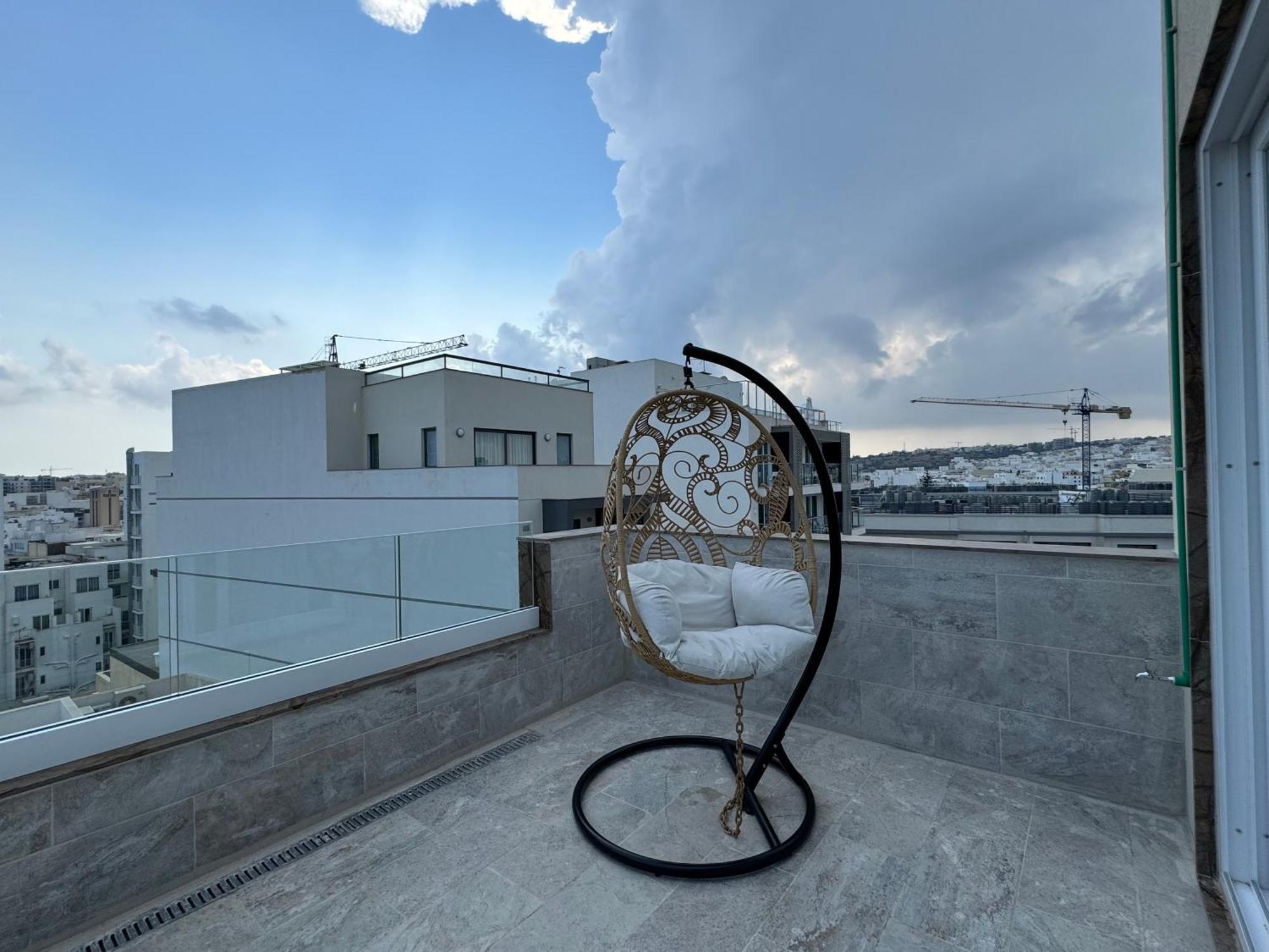 Balcony Hotel San Ġiljan Extérieur photo