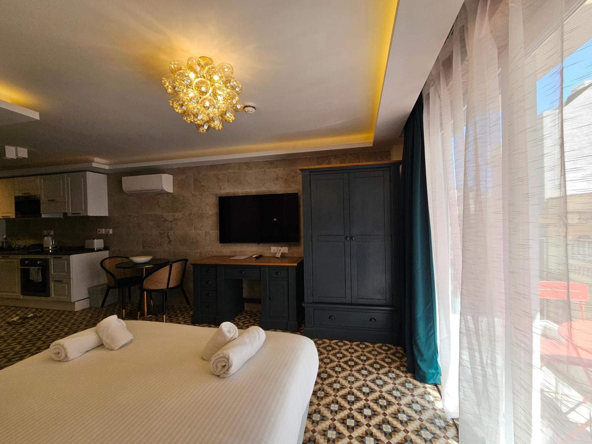 Balcony Hotel San Ġiljan Extérieur photo